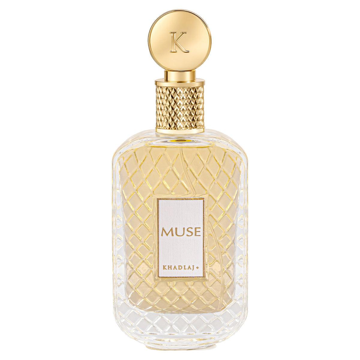 Khadlaj Muse Extrait de Parfum 100 ml in een heldere flacon met gouden dop op een witte achtergrond
