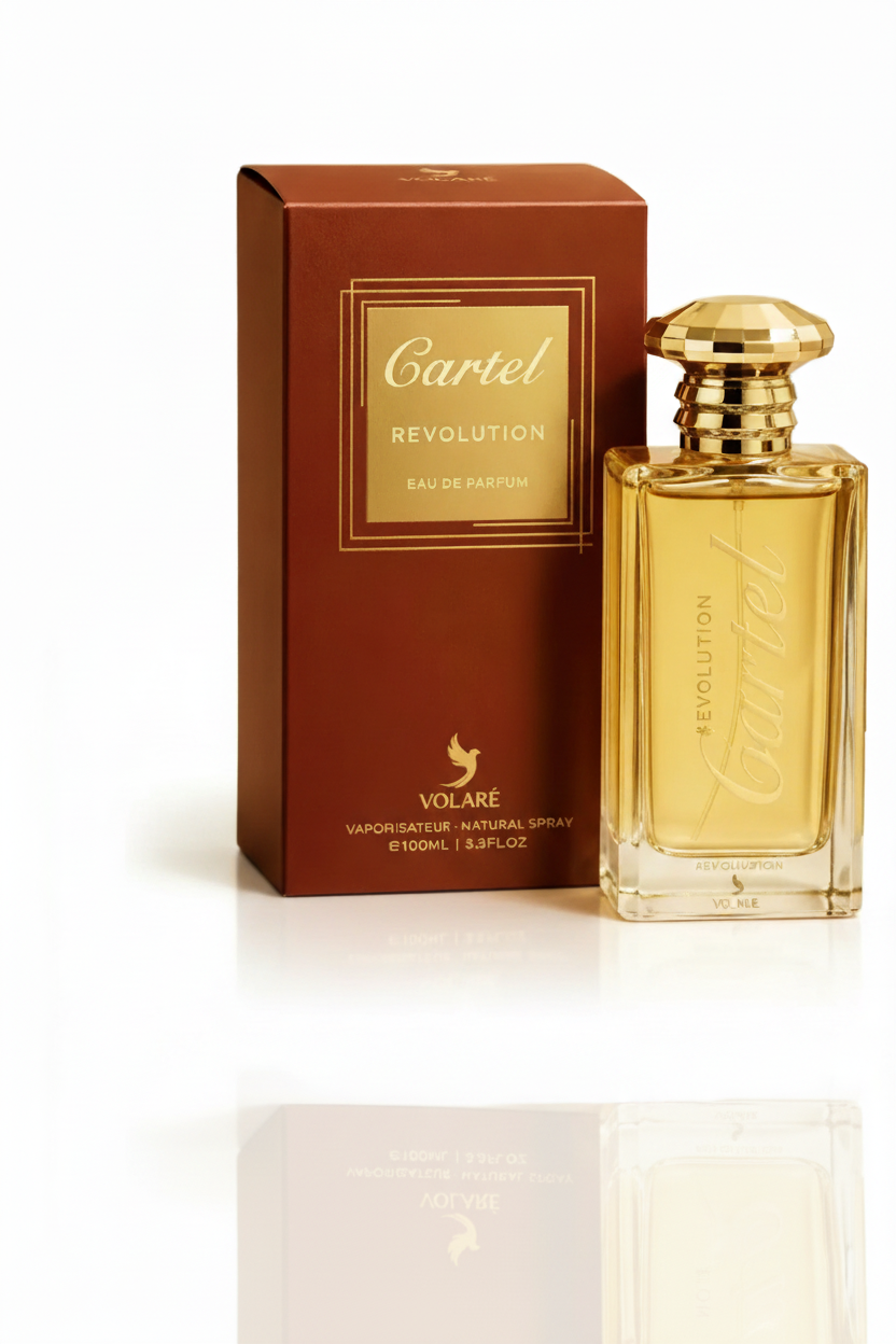 Cartel Révolution Eau de Parfum van Volaré op witte achtergrond