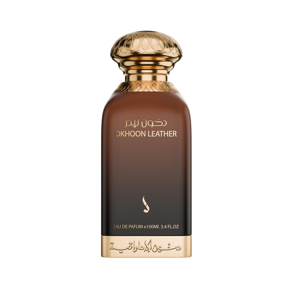 Dkhoon Leather Eau de Parfum 100 ml van Dkhoon Emirates, bruin-zwarte fles met goudkleurige sierdop en voet op wit