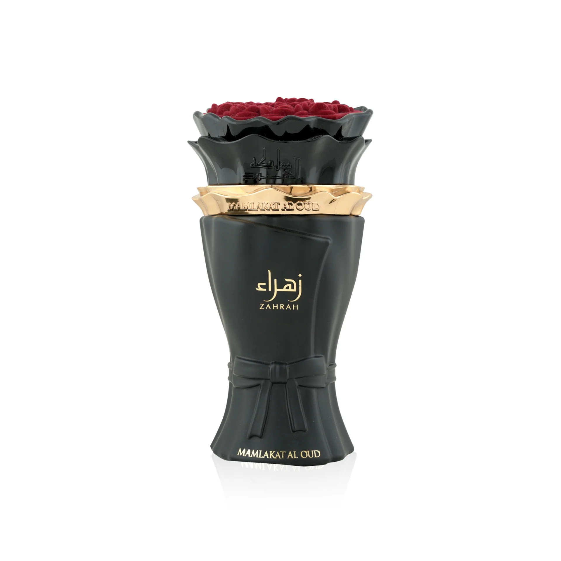 Zahrah Velvet Affair Eau de Parfum van Mamlakat Al Oud, zwarte parfumflacon met gouden details en rode rozentop.